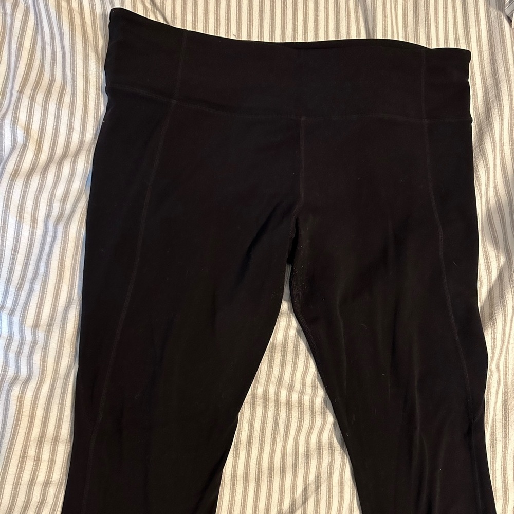 Athleta Salutation crop XL. No pockets